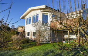 Beautiful home in Hakenäset with Sauna, WiFi and 3 Bedrooms in Berga